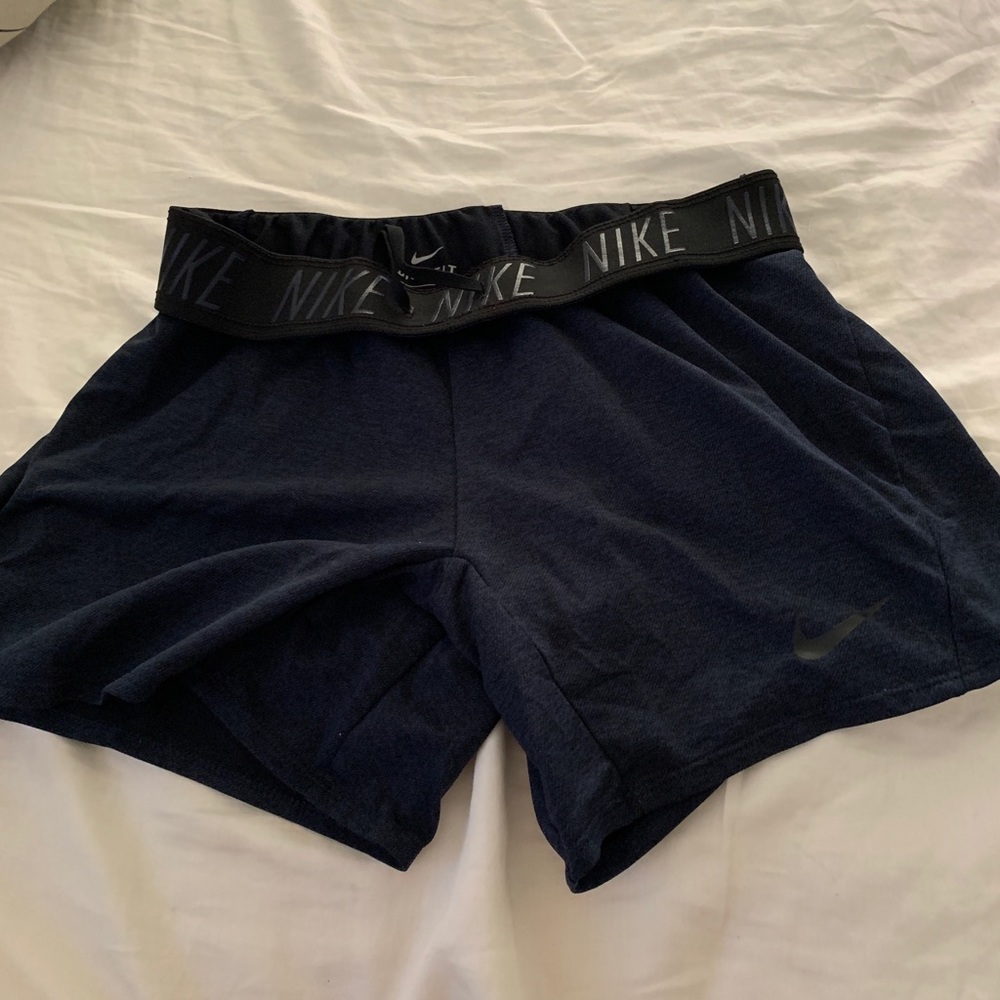 nike dry fit short